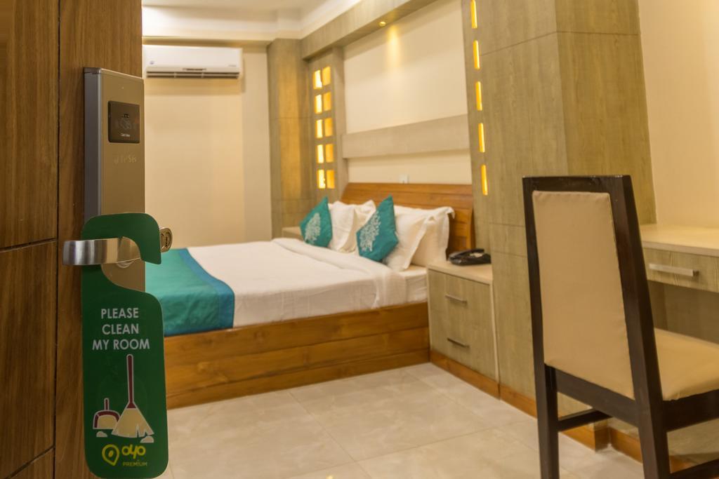 Hotel D' Sapphire グワーハーティー エクステリア 写真
