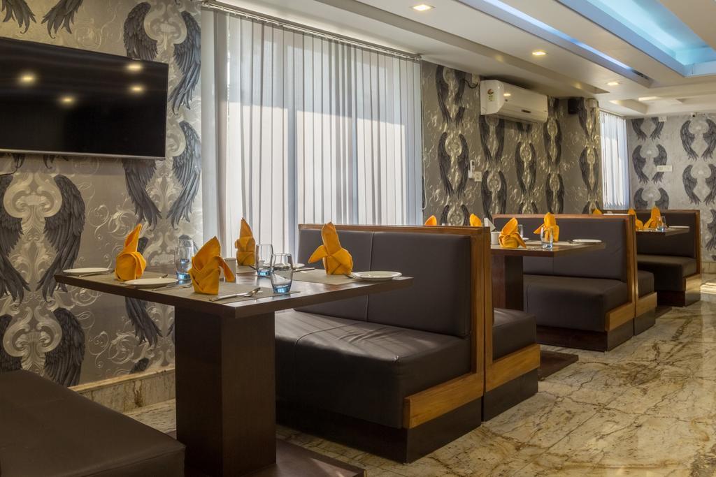 Hotel D' Sapphire グワーハーティー エクステリア 写真